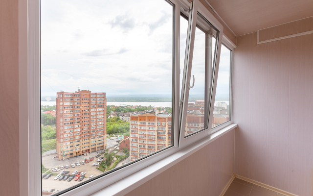 Apartment is cozy with a view of the Volga River along the Soviet Army