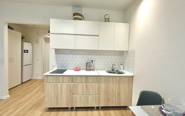 Istoman dlya Dvoikh Apartments