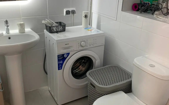 3 komnatnaya ryadom s morem Flat