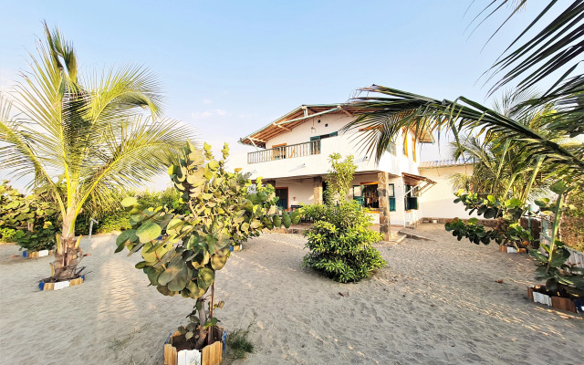 Ночлег и завтрак (B&B) Chevere Beach Hotel Frente Al Mar