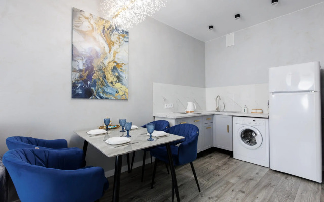 S Dizaynerskim Remontom Ryadom S Zh/D Vokzalom Flat