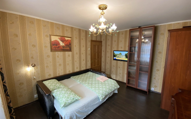 Uyutnaya 2kh komnatnaya vozle metro Botanicheskiy sad Flat