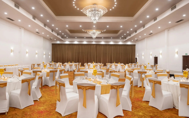 Отель Citrus Waskaduwa