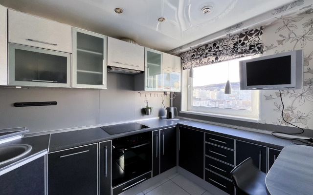 Квартира 3-комнатная на Баумана 12