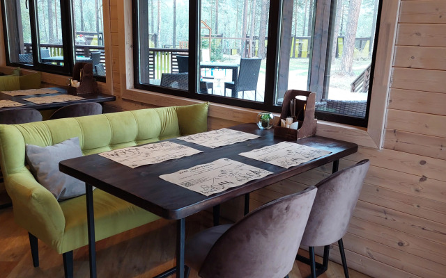 Wood Park (ex. Shishka Hotel)