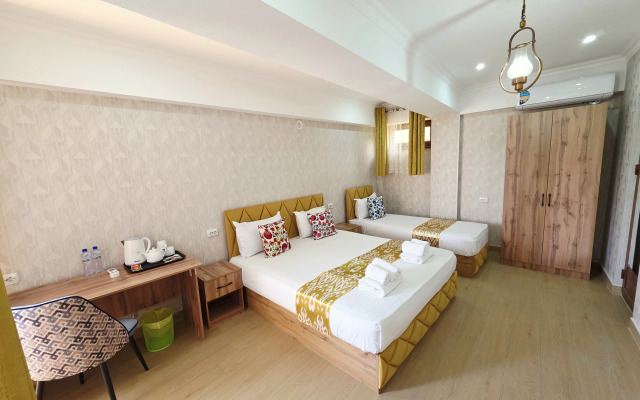Samarkand Imron Hotel