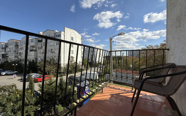 Квартира КакДома 1-ком Челнокова 12/6-11 пляж Омега Севастополь