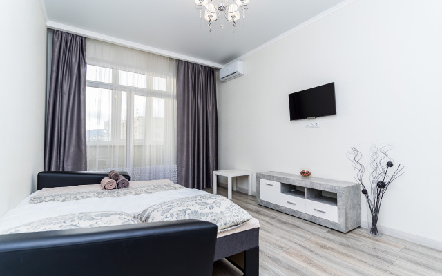 Prostornye S Vidom Na More Ot LetoApart Apartments