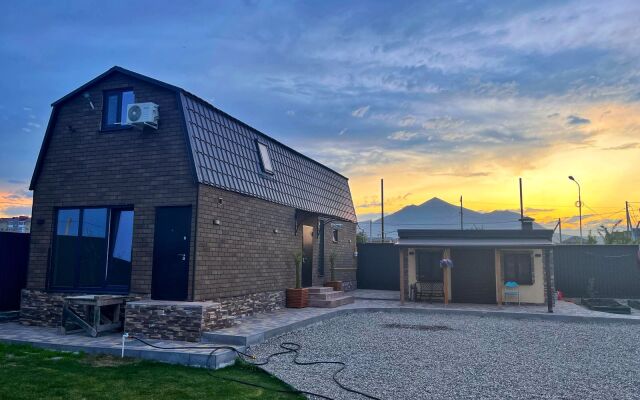 S Basseynom I Baney Guest House