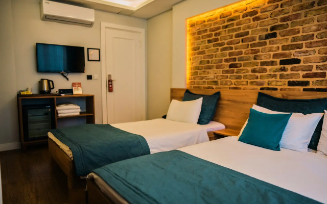 Santa Lucia Hotel