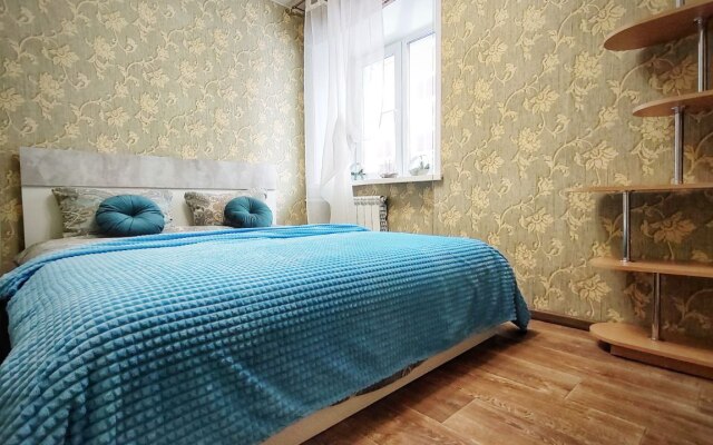 Uyutnaya Guru vozle Dendrariya Flat