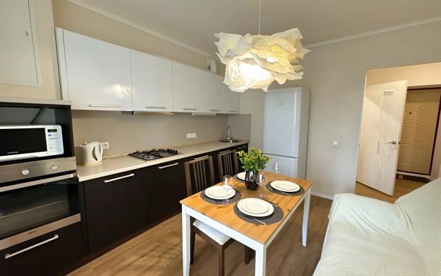 Kvartira u Rivyery Flat