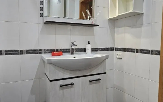 Na Pogranichnoy Flat