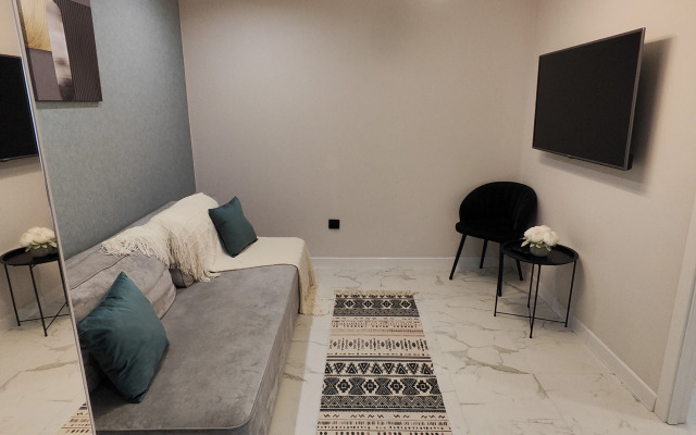 Квартира NATALI Aparts 73в.2