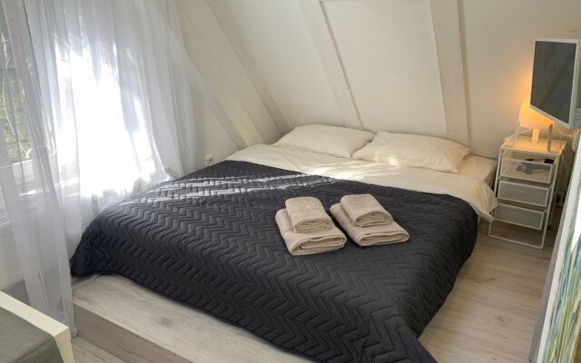 Частный Дом Мансарда на Садовой