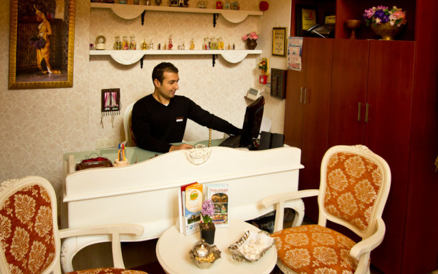 Esans Hotel