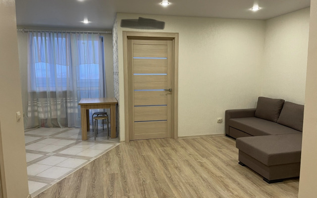 Na Borodina Dom 6A Flat