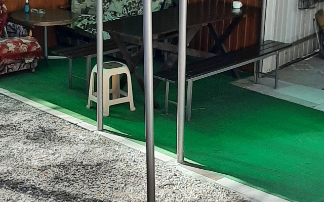 U Dyadi Fedora Guest House