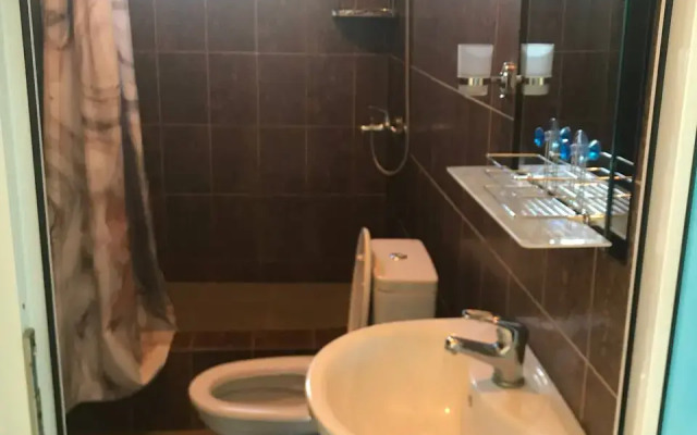 Tikhiy Dvorik Alakhadzi Guest House
