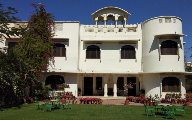 Meghniwas Hotel