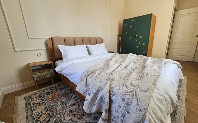 Dokhodny dom Istomina Flat