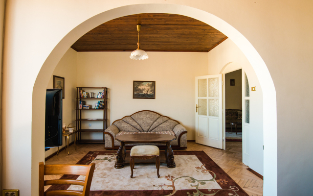 Na Peshehodnom Bul'vare Apartments