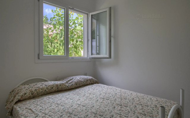 Polo - Relax Front Sea House