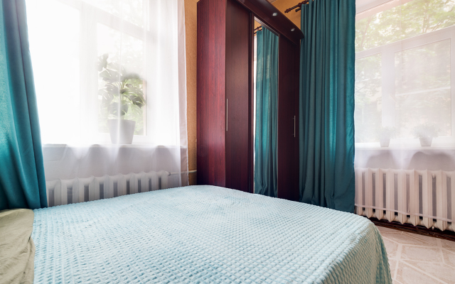 Квартира Трёхкомнатная на Петроградской