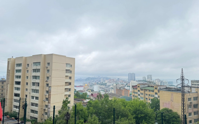 Green Na Komarova 45 Apartments