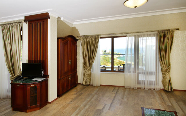 AquaView Hotel