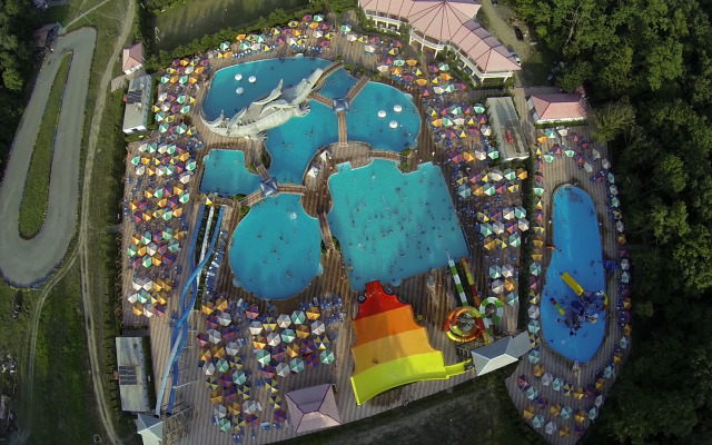 Atlant Holiday Village Hotel