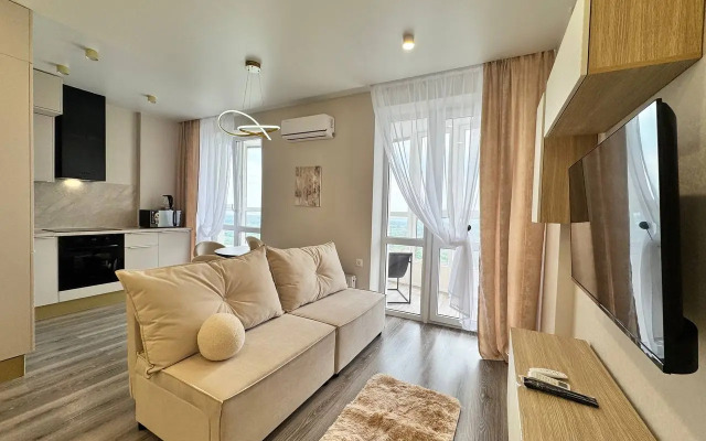 Studiya S Velikolepnym Vidom Na Reku Flat