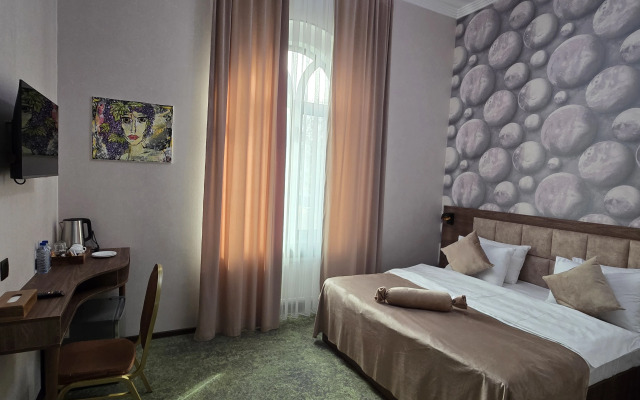Chabiant Winery Hotel