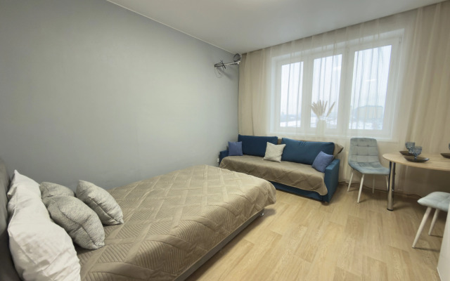 Апартаменты студия, с красивым видом на берегу реки Тура