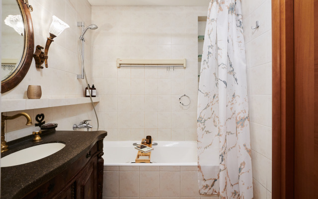 Квартира GM Apartments Булгаков на Патриарших Прудах