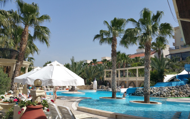 Oscar Resort Hotel