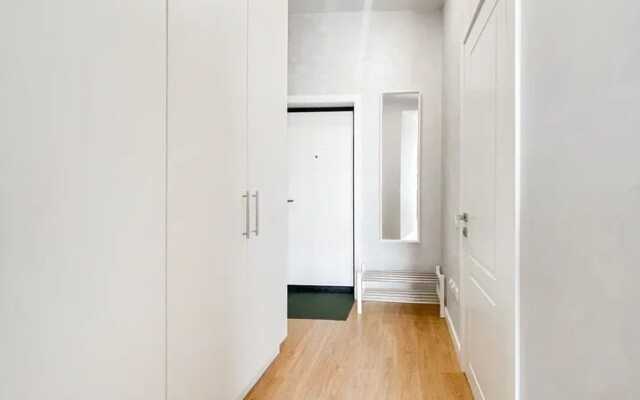 Stilnaya Studiya U Parka Rivera Flat