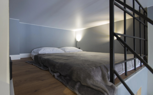 167 Stilnaya Studiya S Vidom Na Gory Flat