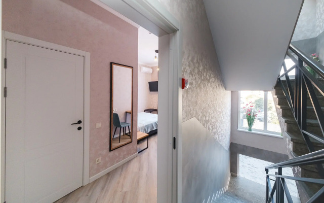 Lalebi Guest House