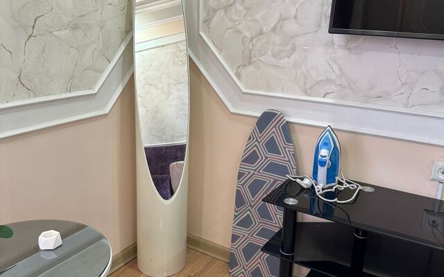 Na Prospekte Tauke Khana 33/3 Apart Hotel