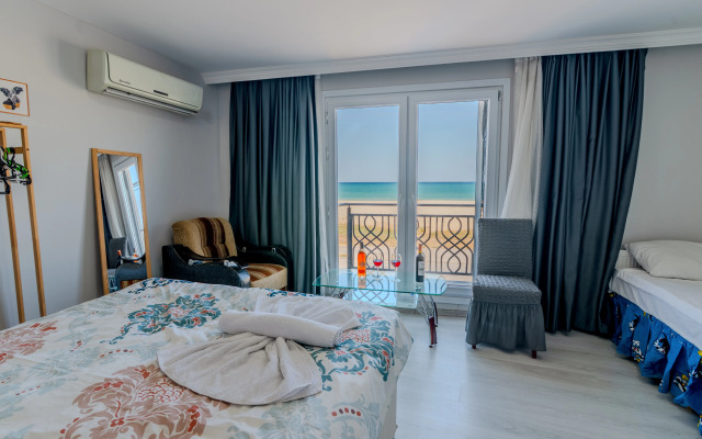 Отель Airport Black Sea Hotel & Restaurant