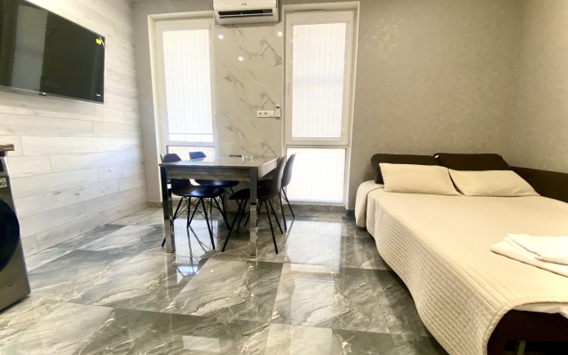 Studiya Lenina 298V Apartments