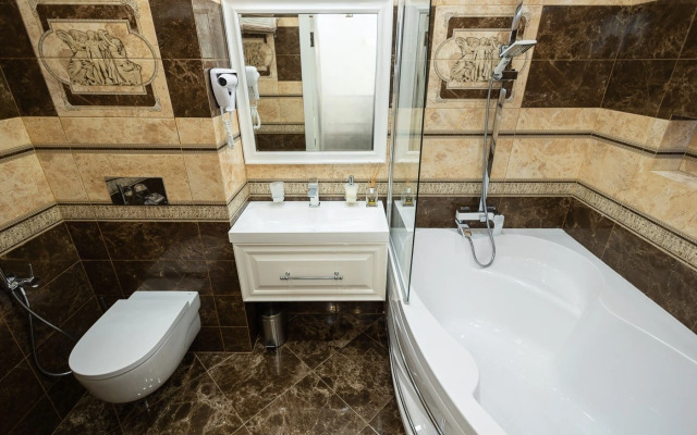 Lyuks v Tsentre Minska Flat