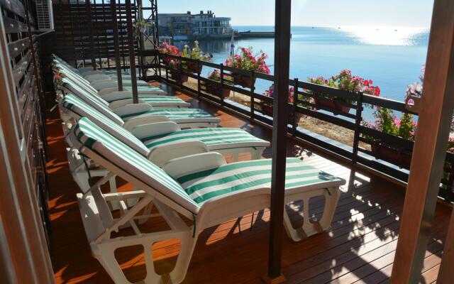 Raduga U Morya Guest House