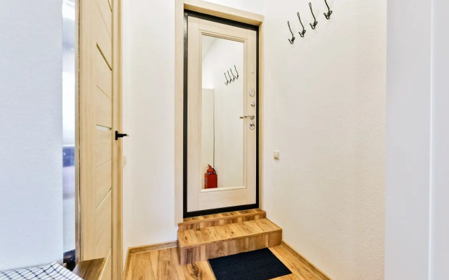 5 Revolyutsionnyij prospekt 25/12 Flat