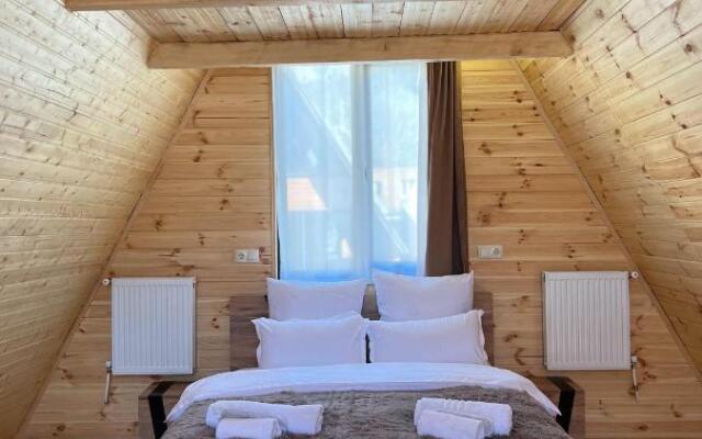 Gostevoy Dom Twin Cottages Kazbegi