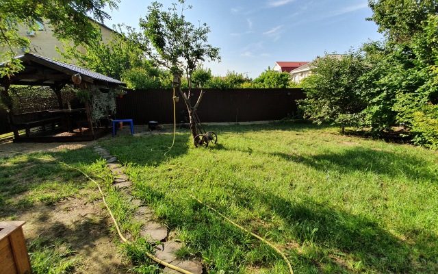 Oksana Guest House