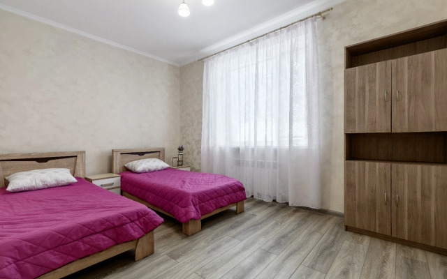 Okolo Trassy M 4 Private house