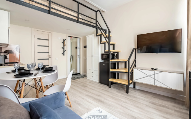 Stilnaya Studiya V Samom Tsentre Peterburga Flat