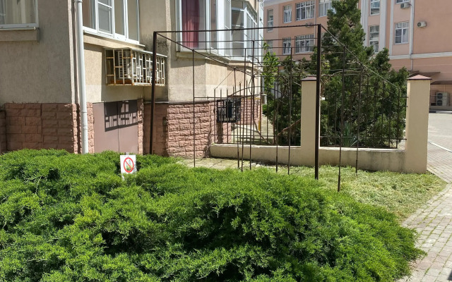 Plint Apartments